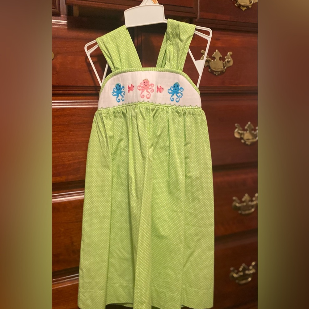 Sage and Lilly size 6 smocked sundress cute!!!